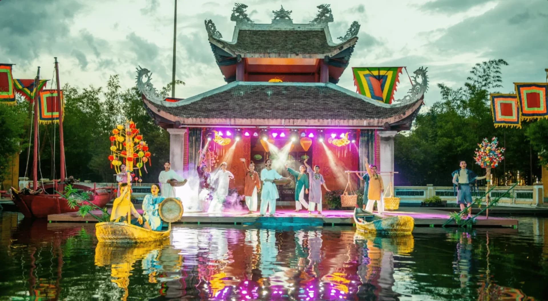 Mua vé VinWonders Nam Hội An Online giá rẻ