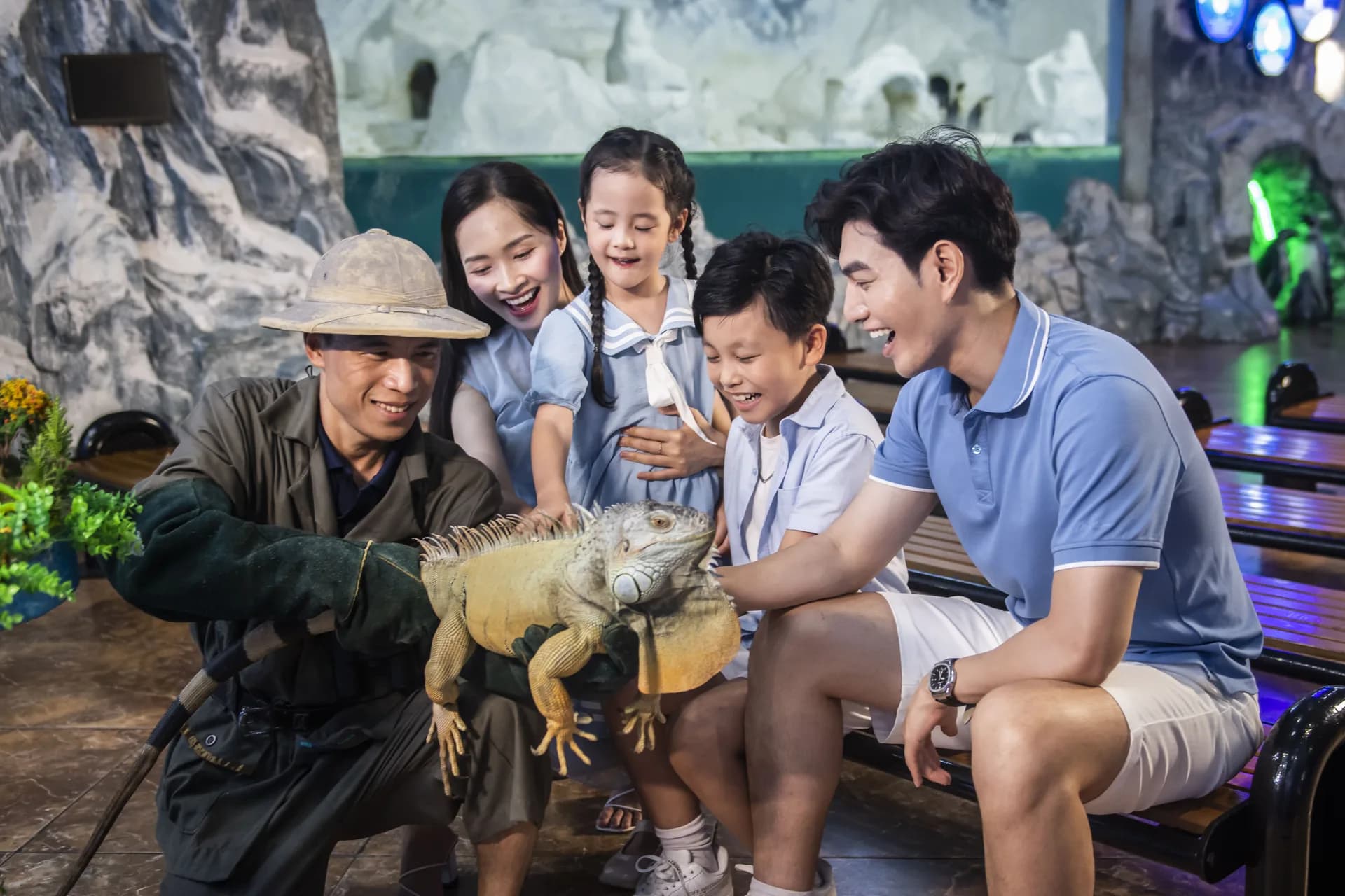 Vé Thuỷ Cung Times City giá rẻ nhất