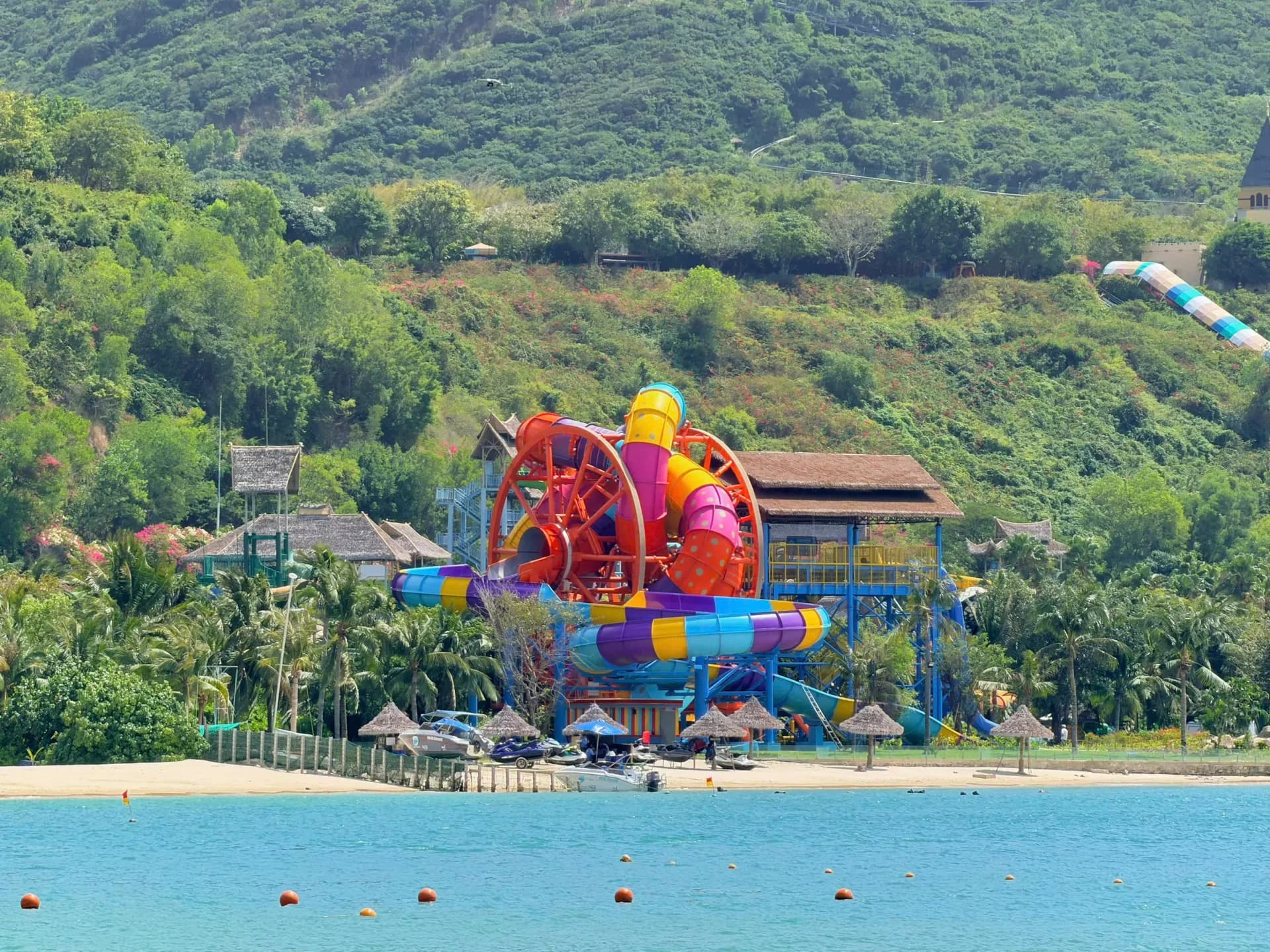 Vé VinWonders Nha Trang giá rẻ