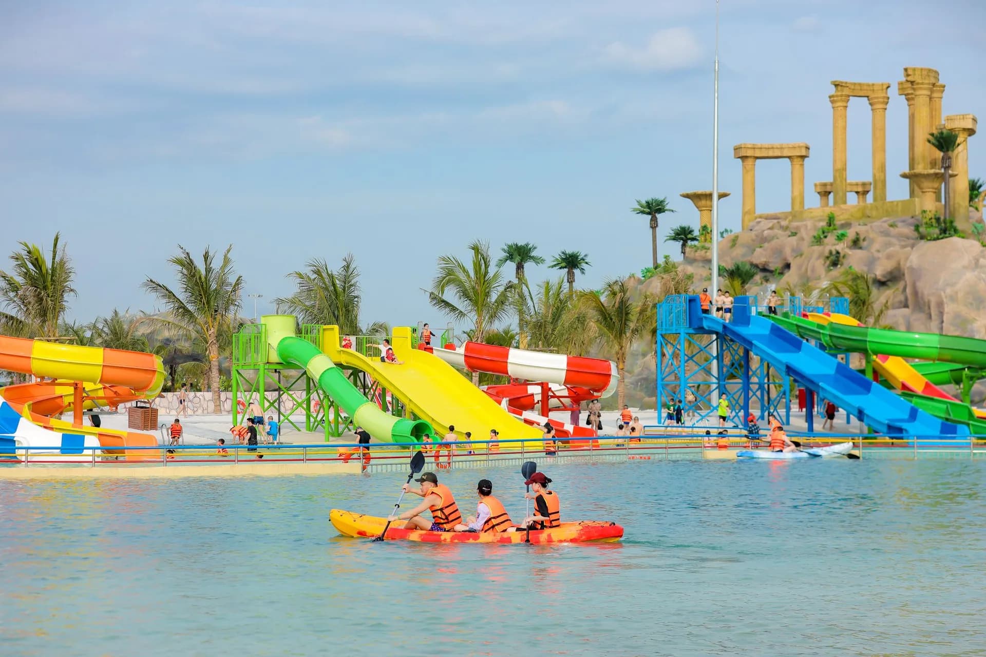 Vé công viên nước Wave Park & Water Park tại Ocean Park